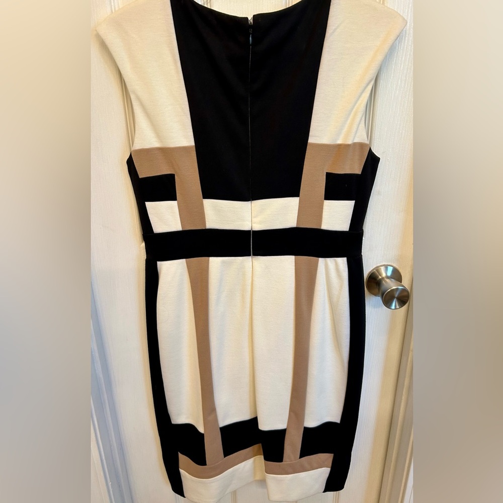 Color block perfection size 8 - Picture 2 of 3